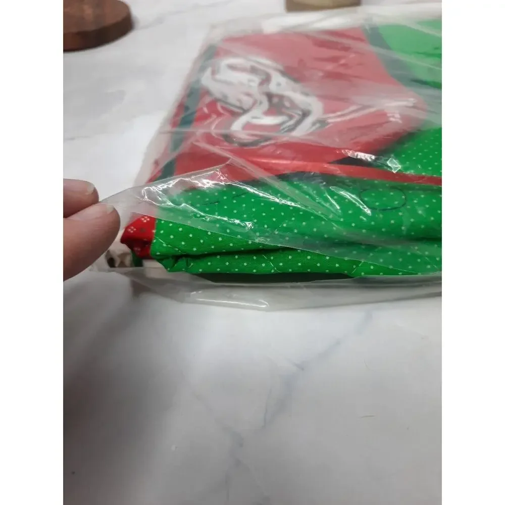 Vintage Bucilla Christmas Quilted Stitchery Bibs Kit Set of 2 I love Christmas